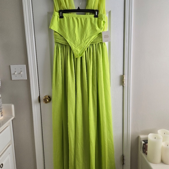 Miss Circle Valley Of Angels Lime Chiffon Pleated High Slit Maxi Dress - Picture 9 of 12
